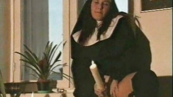 ミシャメイバーは大きなペニスを吸い、屋外でドキドキします 女 専用 エロ 動画